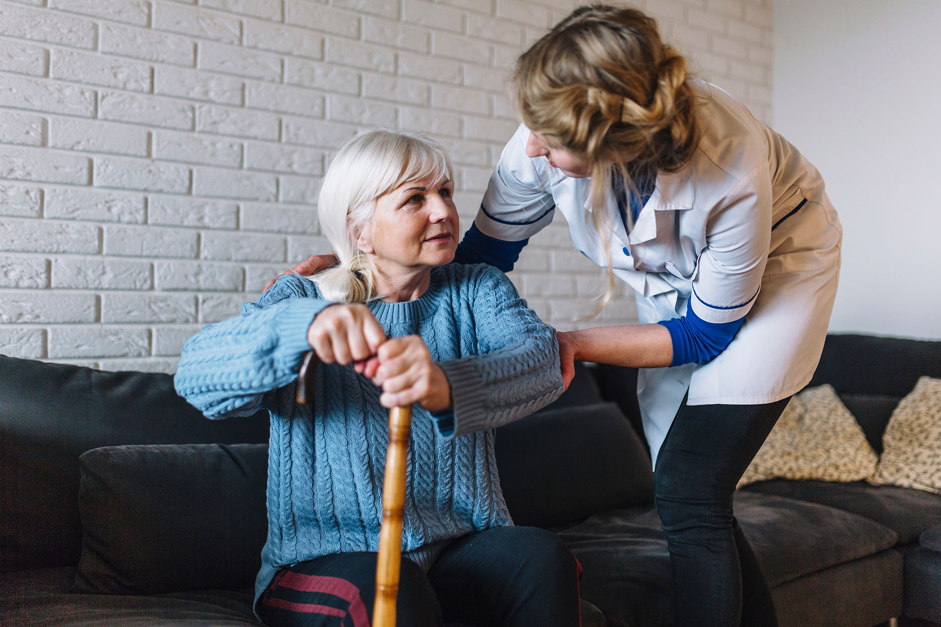 Senior lady get help with home care services in Philadelphia